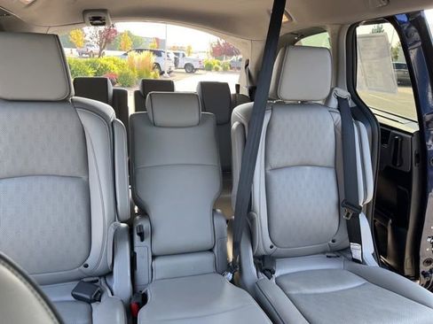 Used 2023 Honda Odyssey Elite image 21