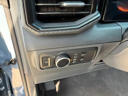 Used 2025 Ford Mustang Coupe RWD image 19