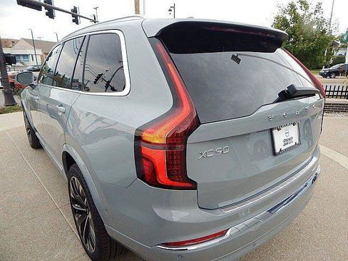New 2026 Volvo XC90 B6 Plus w/ Protection Package Premier AWD/4WD image 10