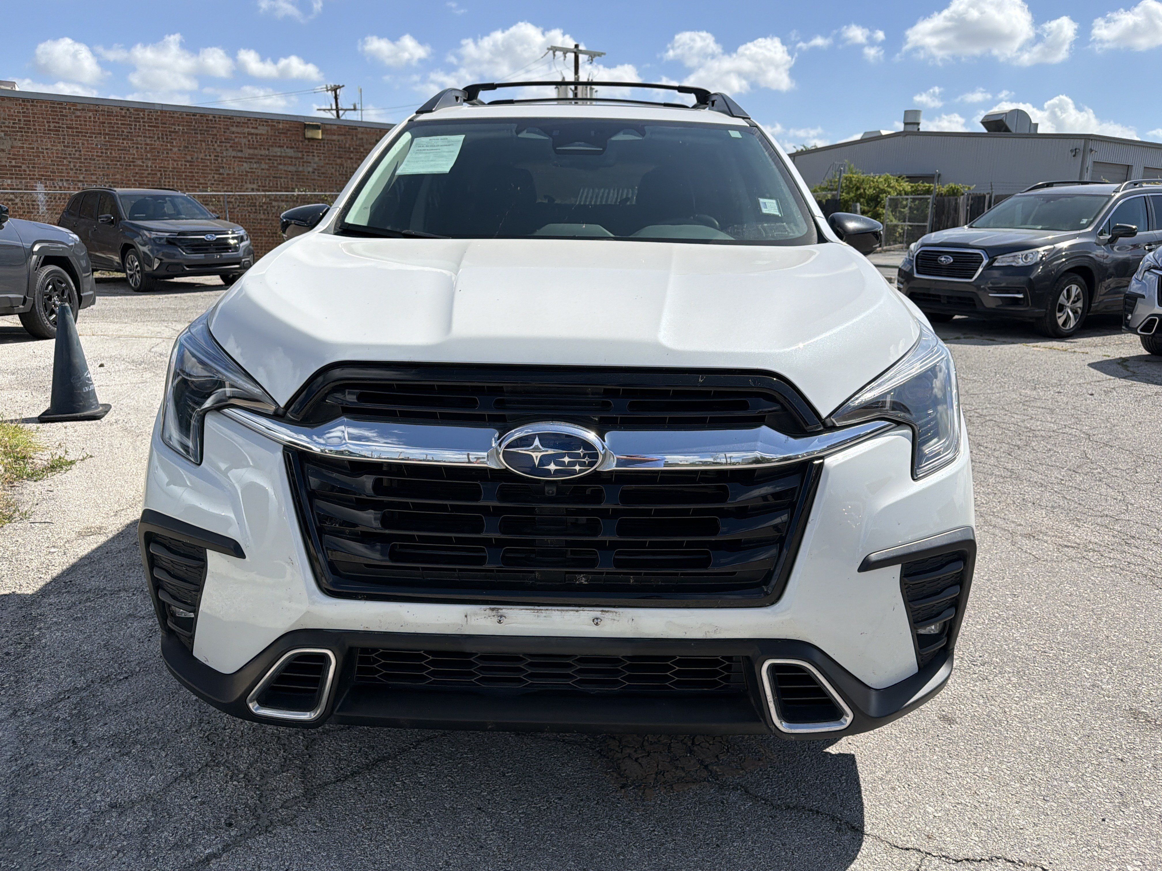 Used 2024 Subaru Ascent Touring AWD/4WD image 8