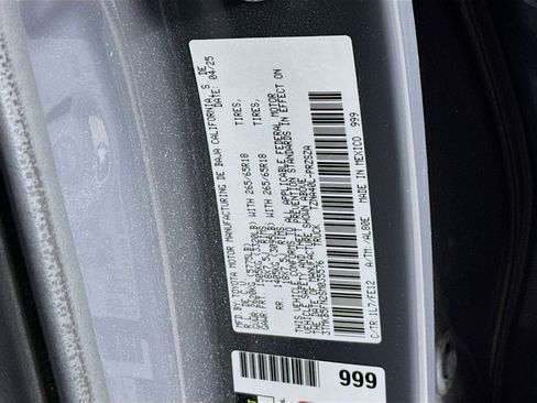 Used 2025 Toyota Tacoma TRD Sport RWD image 37