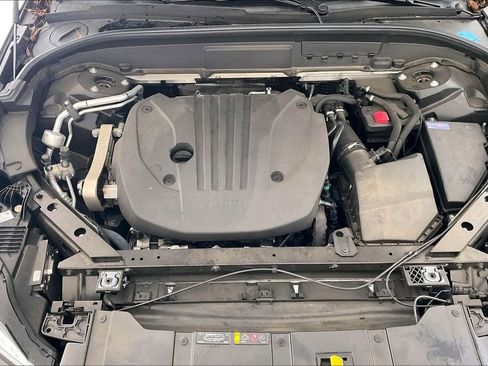 Certified 2023 Volvo XC60 B5 Plus w/ Protection Package Premier image 13