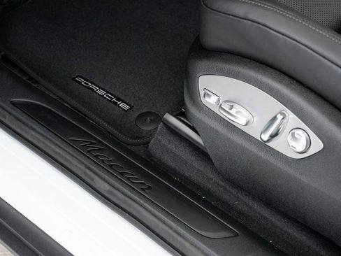 New 2025 Porsche Macan image 12