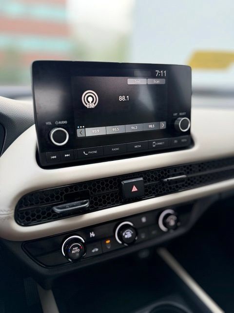 Used 2024 Honda HR-V LX image 12