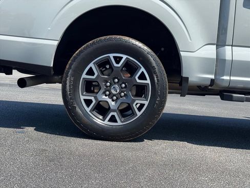 Used 2024 Ford F150 STX AWD/4WD image 9