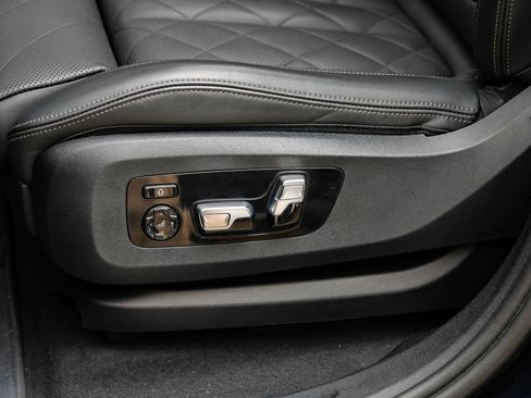 Used 2025 BMW X6 xDrive40i AWD/4WD image 50