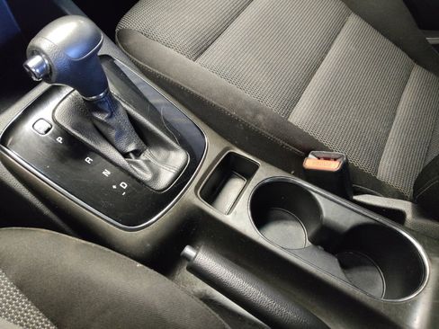 Used 2017 Kia Forte LX image 26