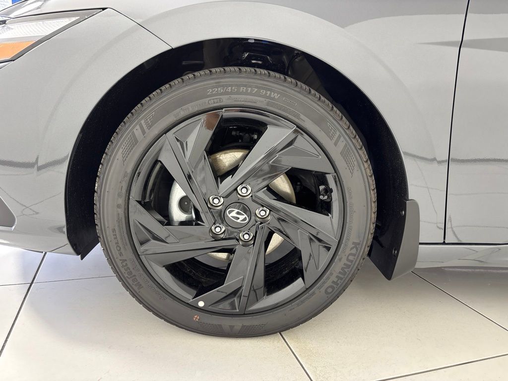 New 2026 Hyundai Elantra SEL Sport FWD image 9