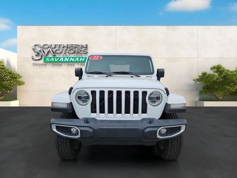 Used 2021 Jeep Gladiator Overland w/ Popular Equipment Package AWD/4WD image 8
