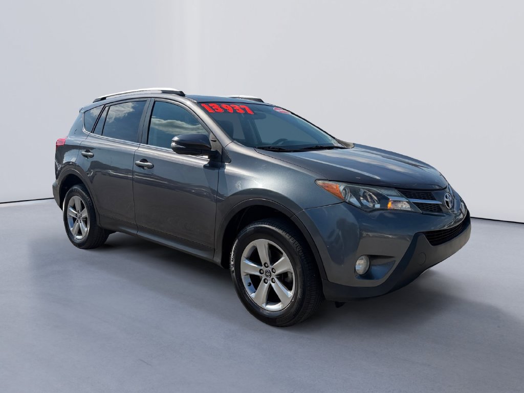 Used 2015 Toyota RAV4 XLE FWD image 1