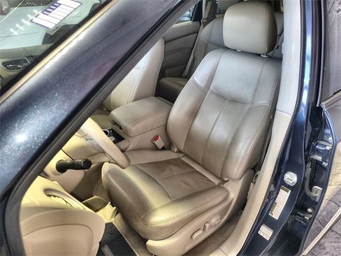 Used 2014 Nissan Pathfinder SL w/ SL Tech Package image 11