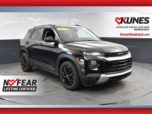 Used 2021 Chevrolet TrailBlazer LT w/ Convenience Package FWD image 1