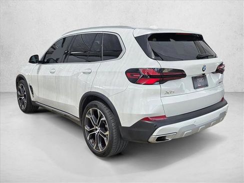 Used 2024 BMW X5 xDrive40i w/ Parking Assistance Package AWD/4WD image 7