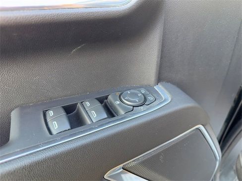 Used 2023 Chevrolet Silverado 1500 LT image 11