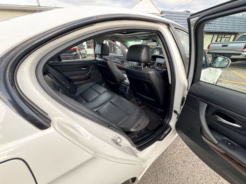 Used 2011 BMW 335i Sedan image 46
