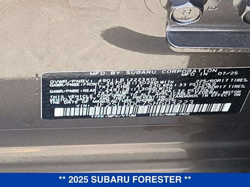 Used 2025 Subaru Forester Premium AWD/4WD image 33