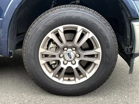 Used 2019 Ford F150 Lariat RWD image 11