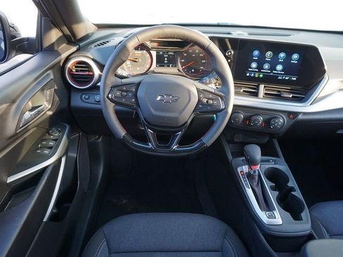 New 2026 Chevrolet Trax RS FWD image 12