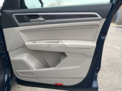 Used 2018 Volkswagen Atlas SEL image 39