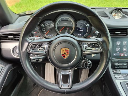 Certified 2018 Porsche 911 4 Cabriolet AWD/4WD image 7