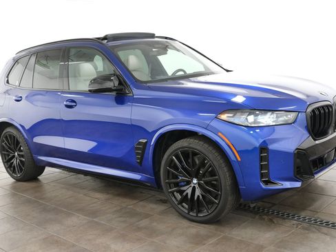 Used 2025 BMW X5 M60i AWD/4WD image 6