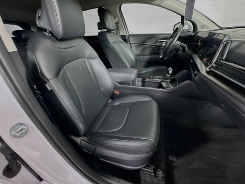 Used 2024 Kia Sportage EX FWD image 34