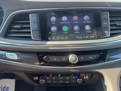 Used 2024 Buick Enclave Premium AWD/4WD image 7