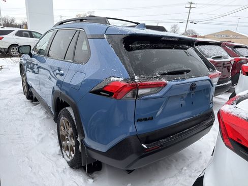 Used 2023 Toyota RAV4 AWD Hybrid image 5