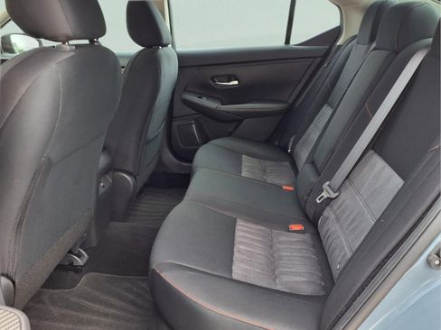 Used 2024 Nissan Sentra SR FWD image 11