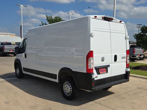 Used 2026 RAM ProMaster 2500 w/ Convenience Group FWD image 6