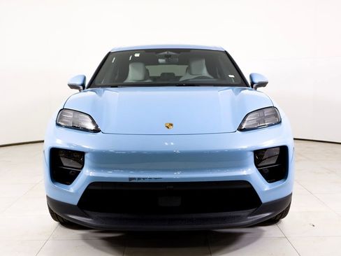 New 2026 Porsche Macan 4 Electric image 29