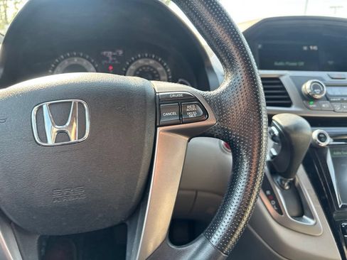 Used 2016 Honda Odyssey EX image 16
