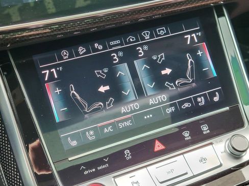 Used 2023 Audi SQ8 Prestige image 16