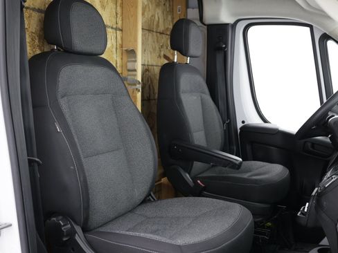 Used 2023 RAM ProMaster 2500 FWD image 22