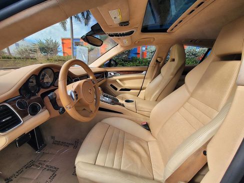 Used 2010 Porsche Panamera Turbo image 15