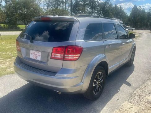 Used 2018 Dodge Journey SE w/ Popular Equipment Group image 7