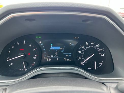 Used 2022 Toyota Avalon XLE w/ Moonroof Package FWD image 11