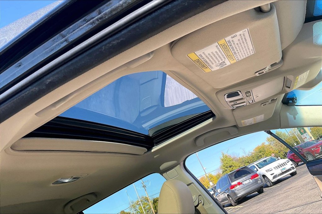 Used 2018 Subaru Outback 3.6R Limited AWD/4WD image 26