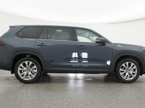 New 2026 Toyota Grand Highlander Limited image 27