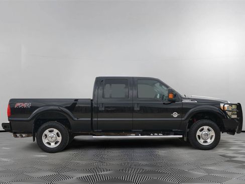 Used 2016 Ford F250 XLT w/ XLT Value Package AWD/4WD image 4