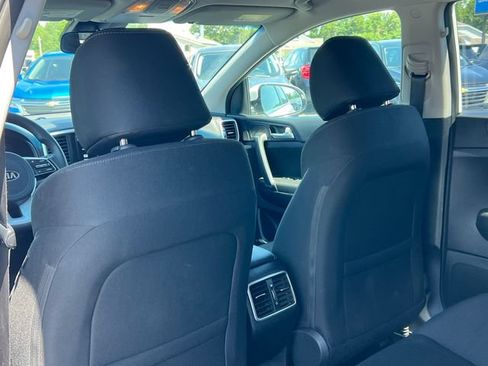 Used 2020 Kia Sportage LX w/ LX Popular Package AWD/4WD image 32