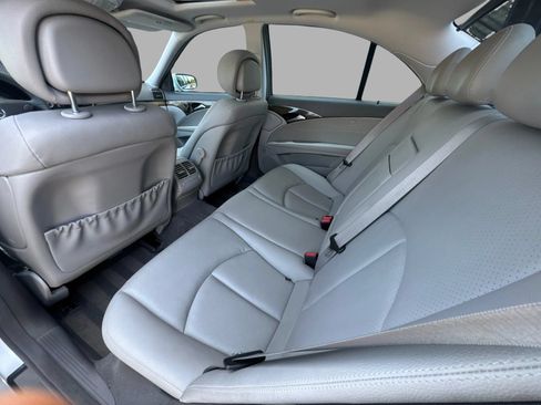 Used 2008 Mercedes-Benz E 350 Sedan image 30