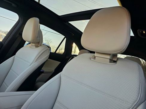 New 2026 Mercedes-Benz GLC 300 4MATIC image 19