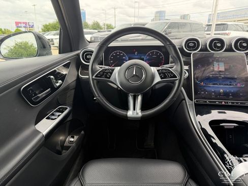 Used 2024 Mercedes-Benz GLC 300 4MATIC image 14