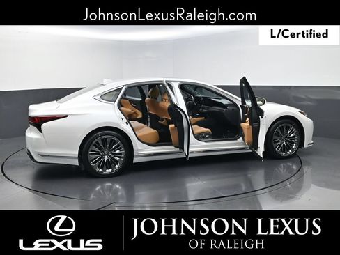Certified 2021 Lexus LS 500 w/ Accessory Package (Z2) RWD image 32