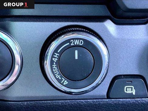 Certified 2019 Toyota Tacoma TRD Off-Road AWD/4WD image 35