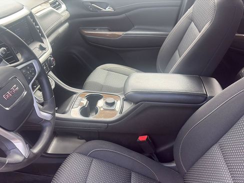 Used 2023 GMC Acadia SLE w/ Elevation Edition FWD image 13