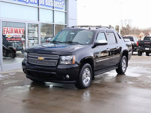 Used 2012 Chevrolet Avalanche LTZ image 6