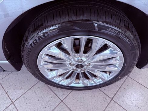 Used 2022 Ford Edge Titanium w/ Equipment Group 301A AWD/4WD image 18