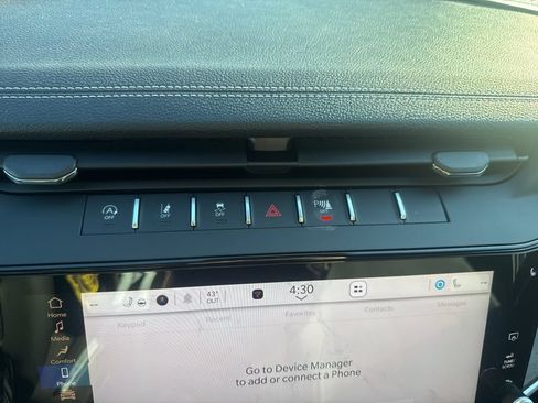 New 2026 Jeep Grand Cherokee Altitude AWD/4WD image 24
